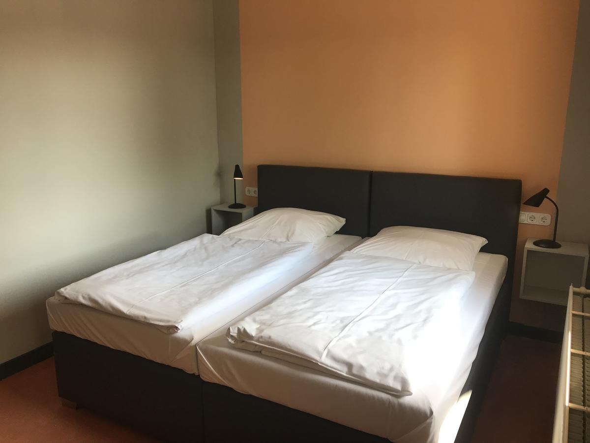 Hotel Kipphut Sarstedt Eksteriør billede