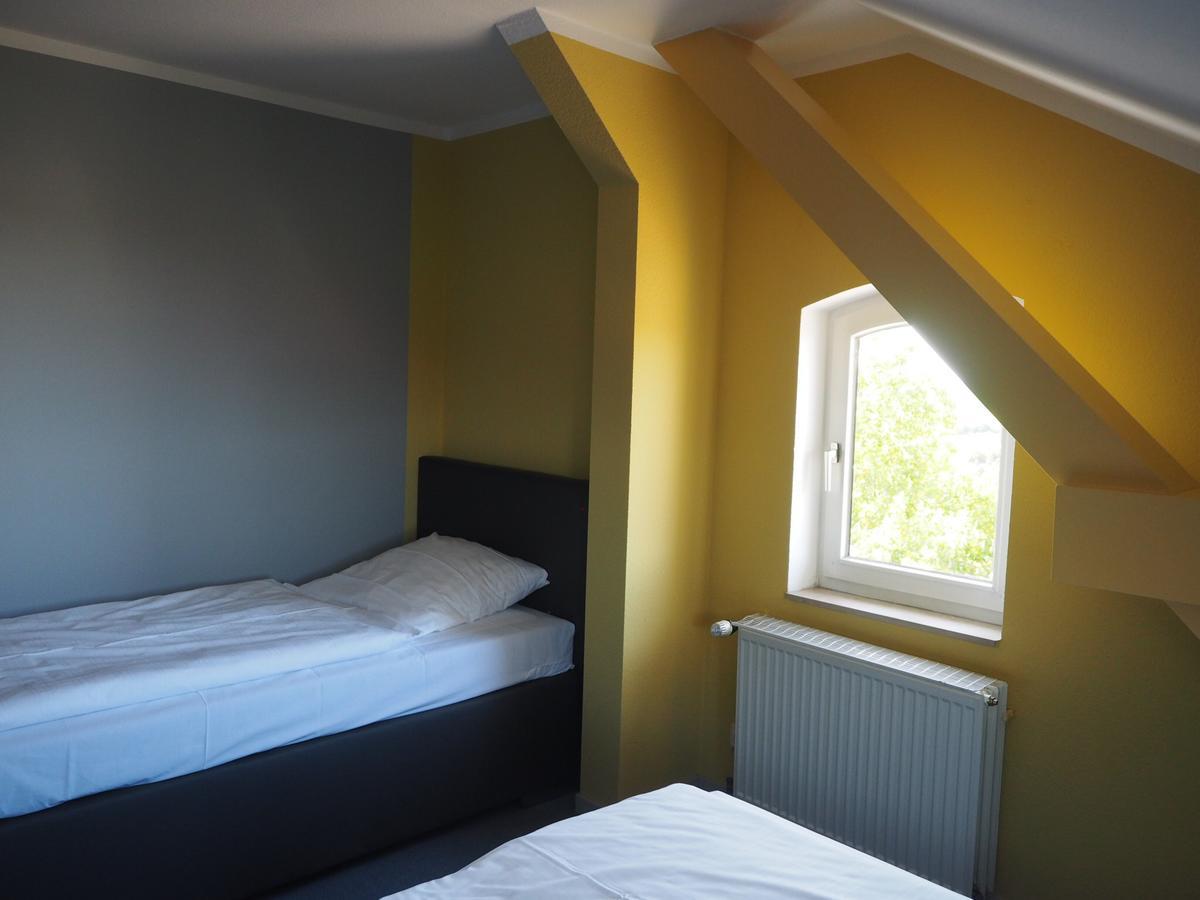 Hotel Kipphut Sarstedt Eksteriør billede